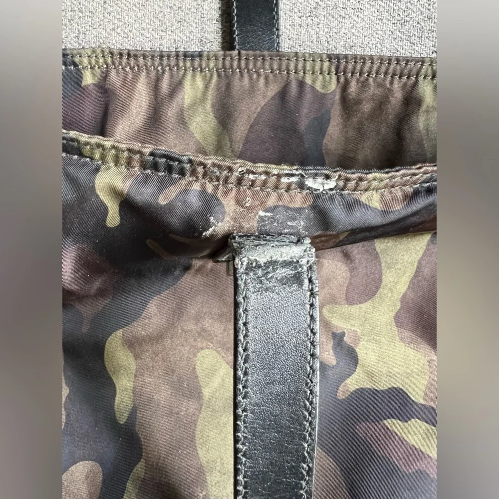 Prada Tessuto Nylon Camouflage print nylon shoulder tote bag - Picture 7 of 17